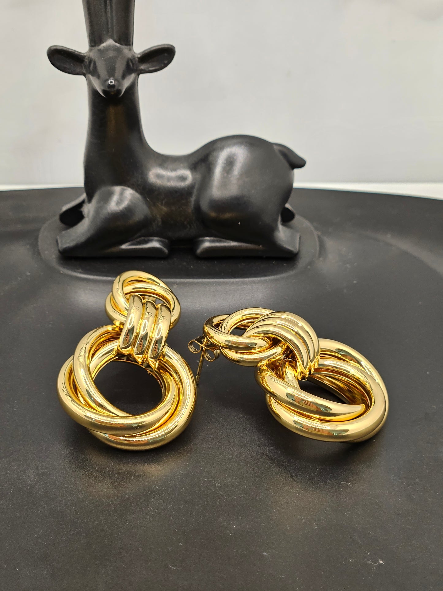 Saanvi Halo Link Earrings
