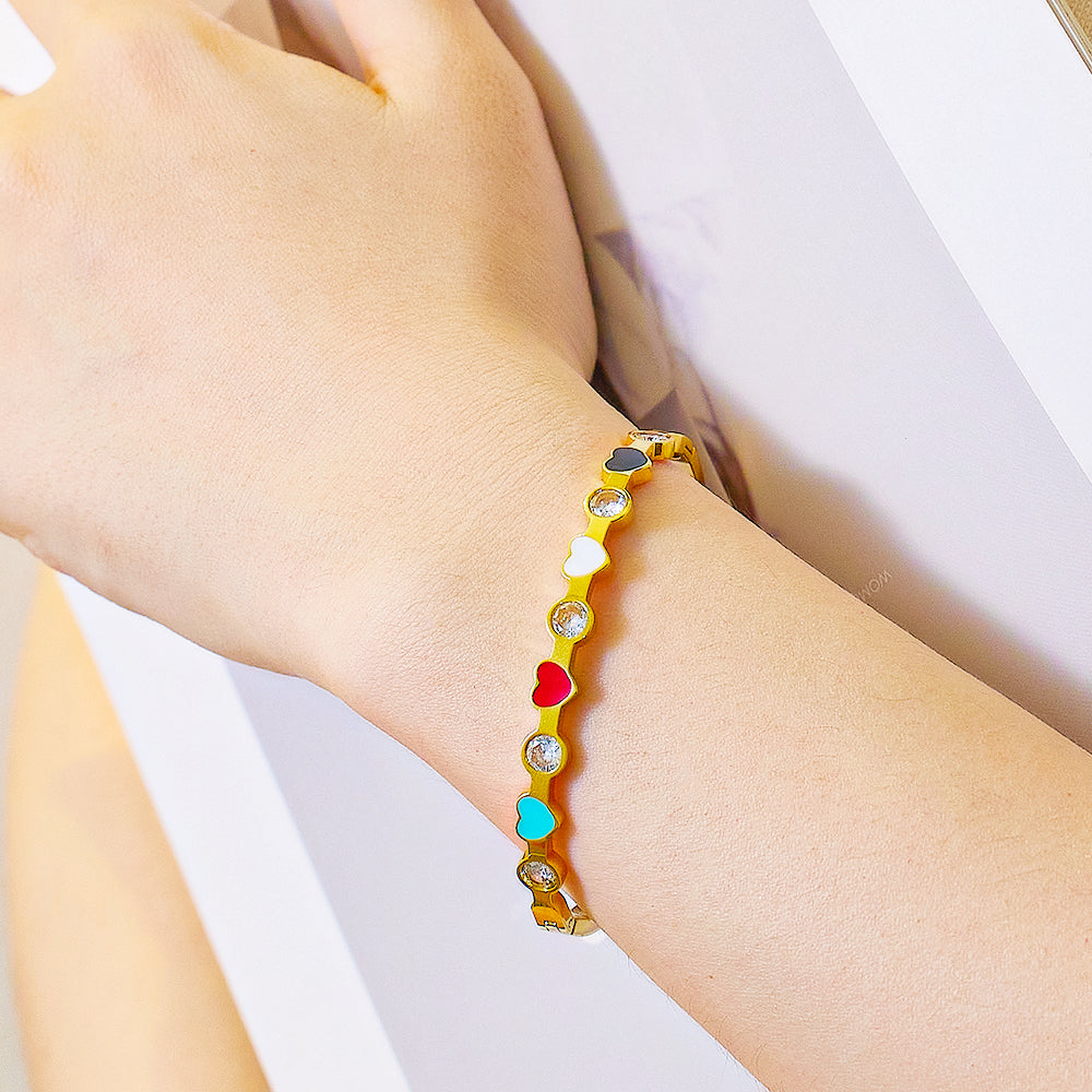 Amour Heart Crystal Bangle