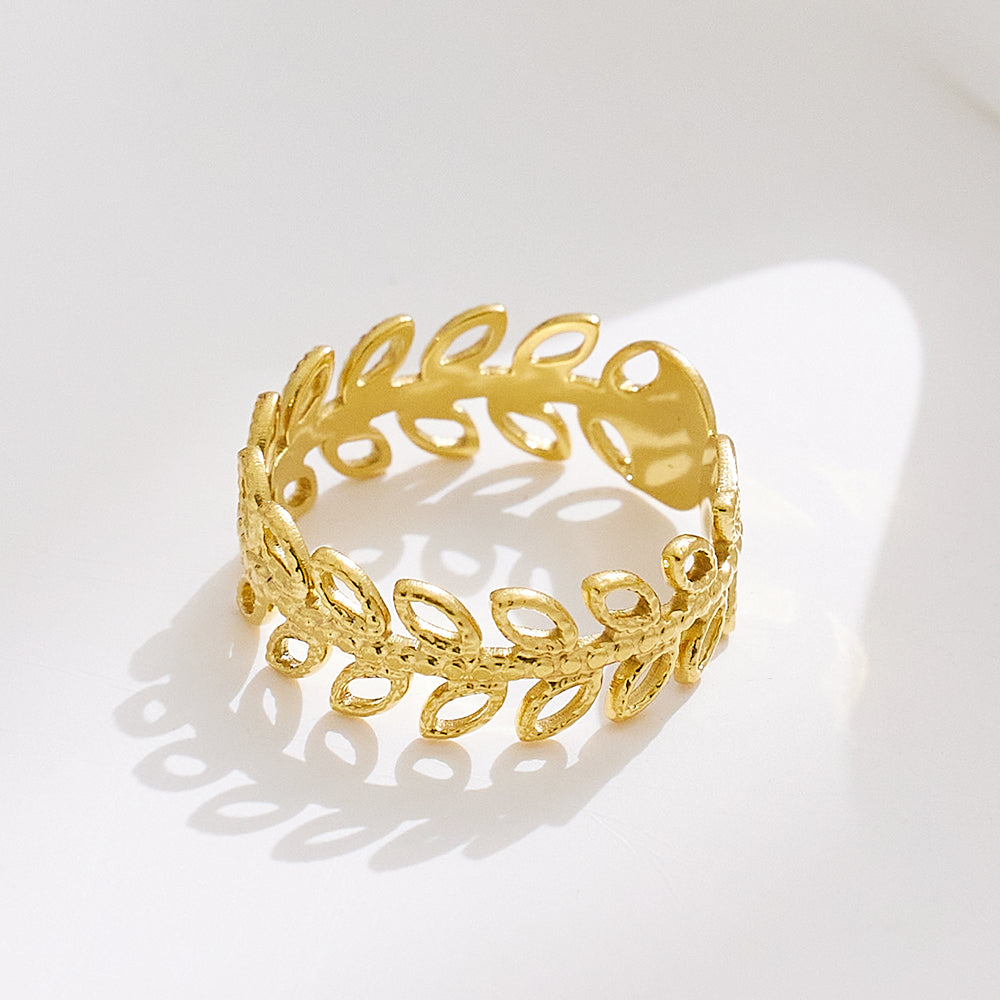 Golden Laurel Open Ring