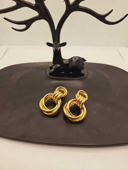 Saanvi Halo Link Earrings