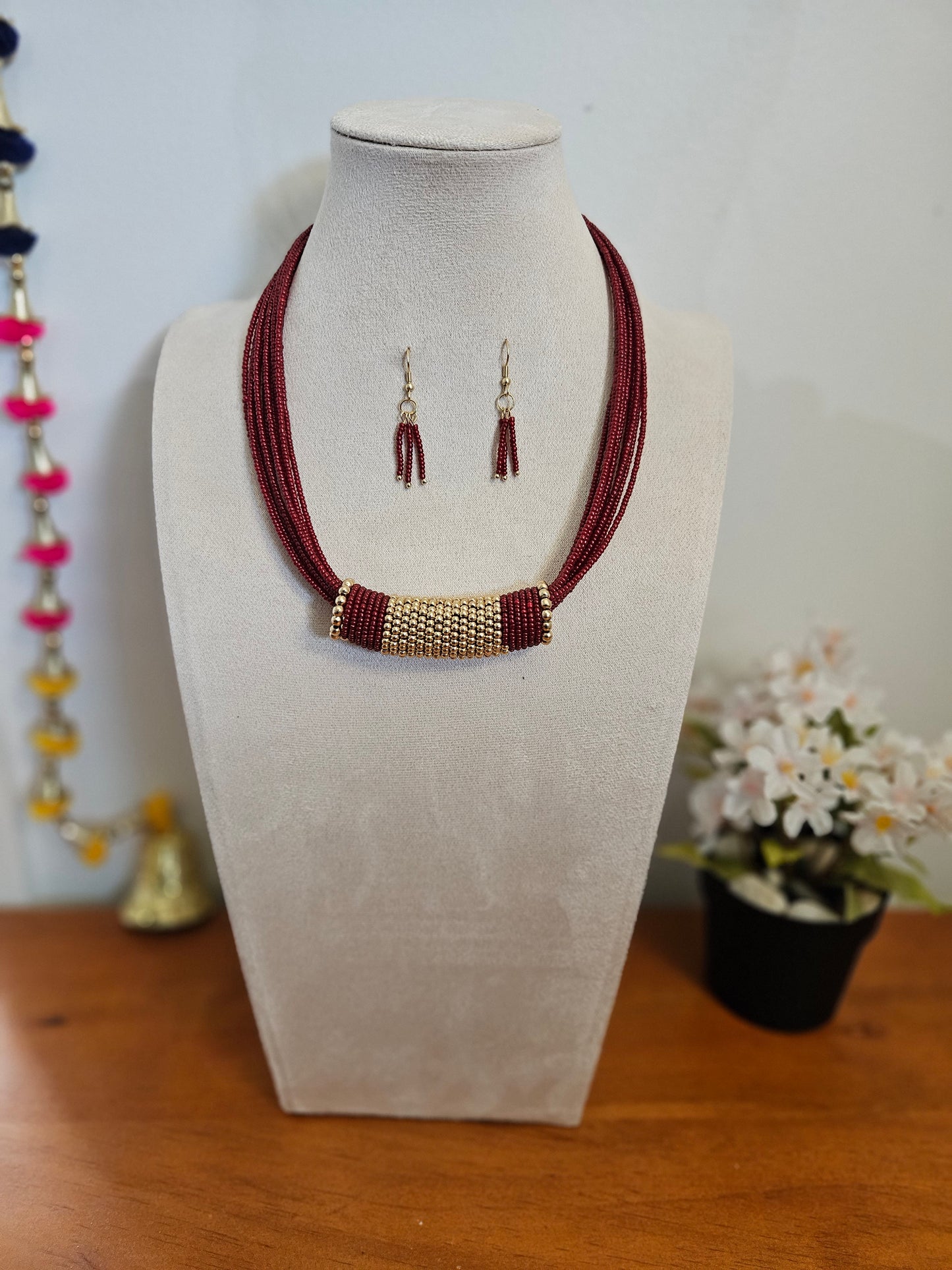 Saanvi Axis Beaded Necklace Set