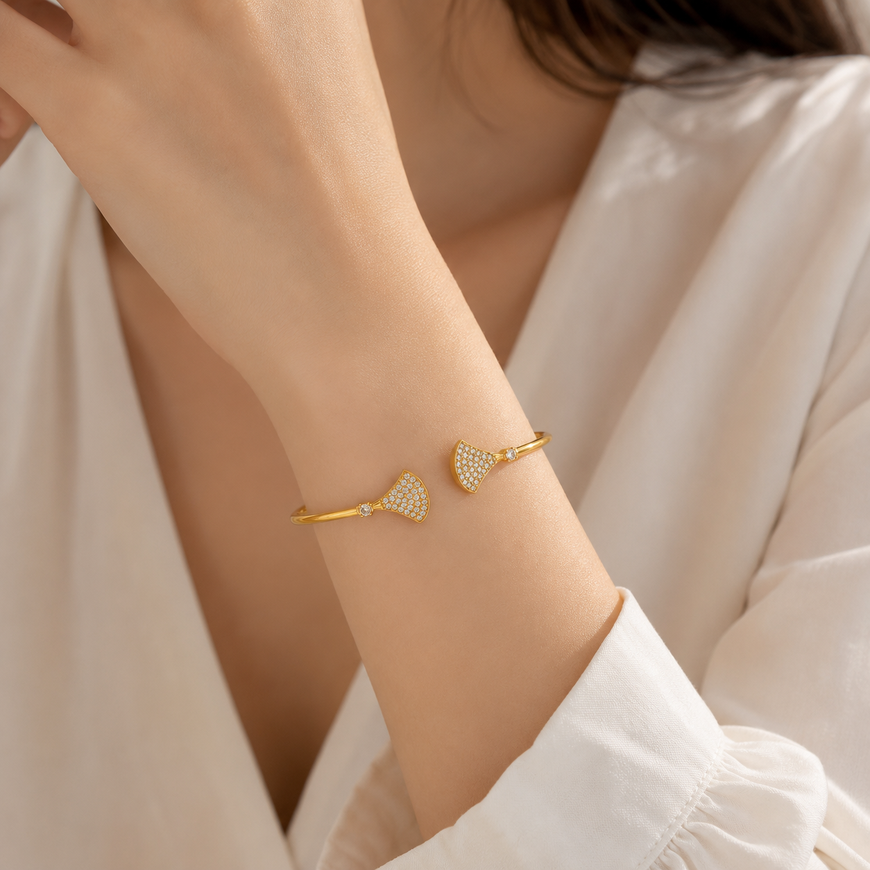 Fanora Zircon Cuff Bangle