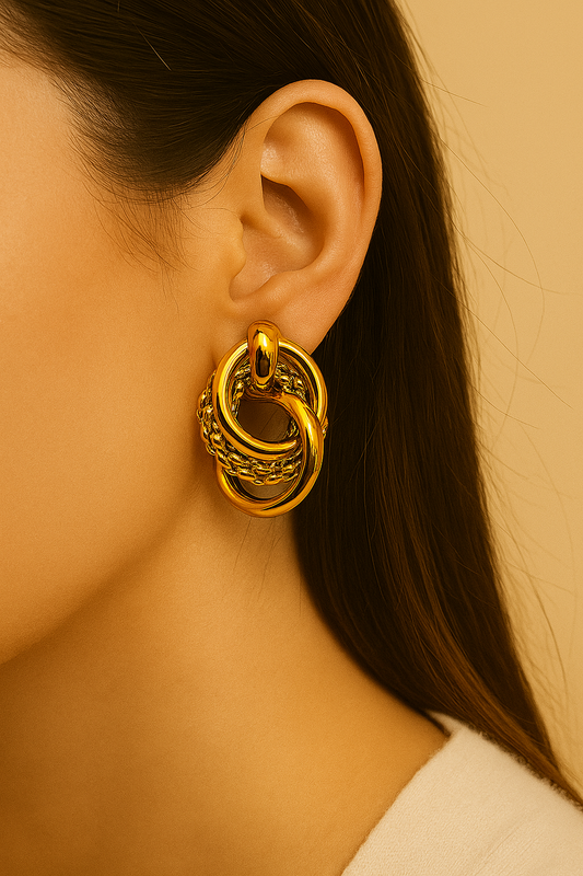 Saanvi Entwine Studs