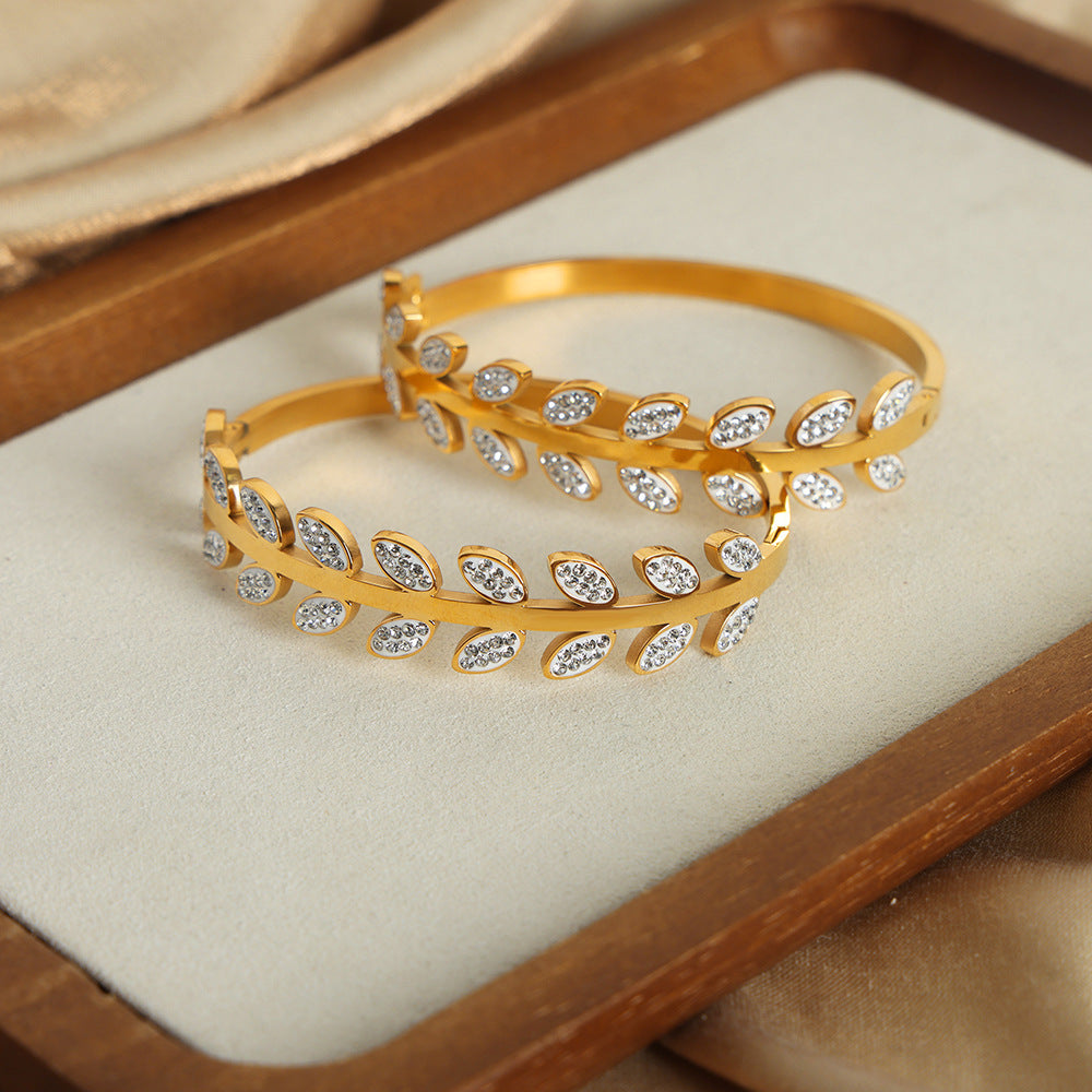 Aurelia Leaf Zircon Bangle