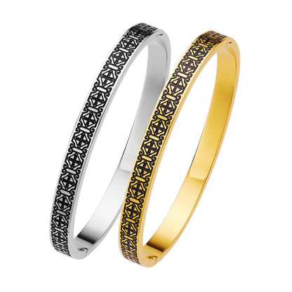 Heritage Crest Cuff Bangle
