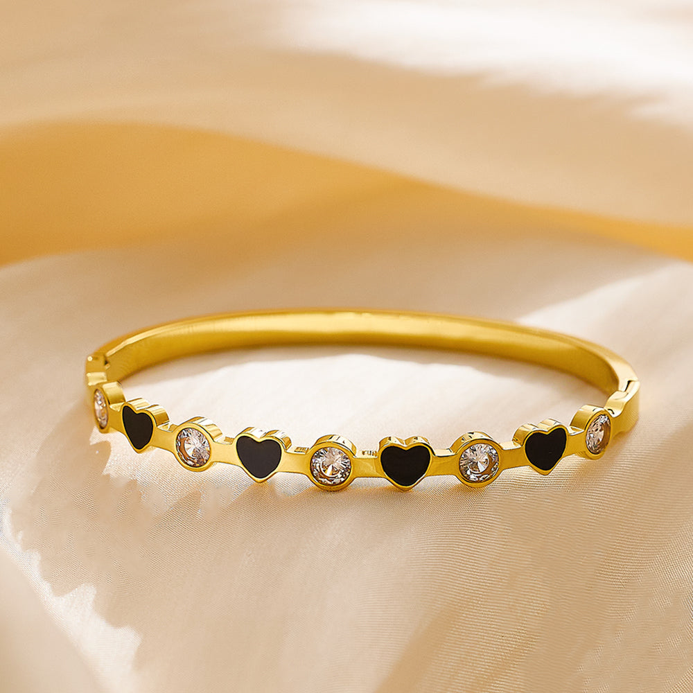 Amour Heart Crystal Bangle