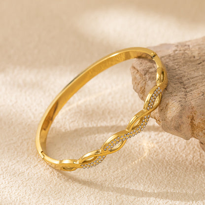 Celeste Twist Zircon Bangle