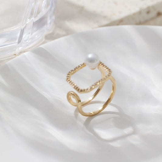 Celeste Pearl Frame Ring