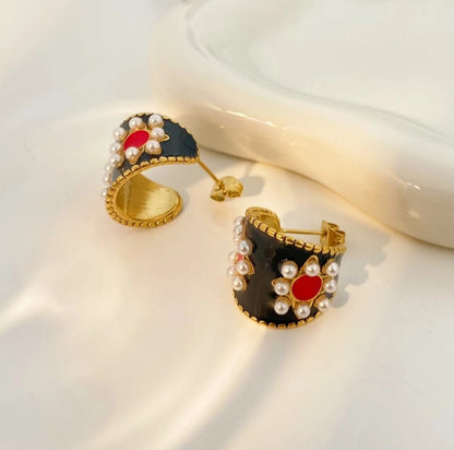 Saanvi Maharani Pearl Stud Earrings