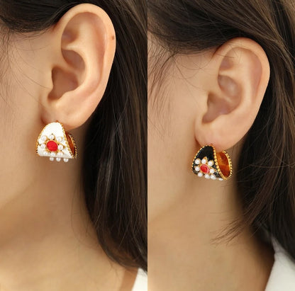 Saanvi Maharani Pearl Stud Earrings