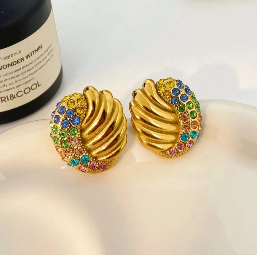 Celeste Shell Stud Earrings