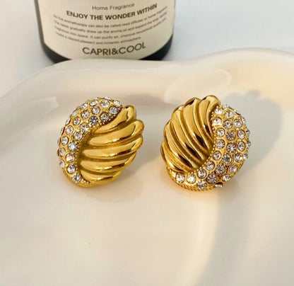 Celeste Shell Stud Earrings