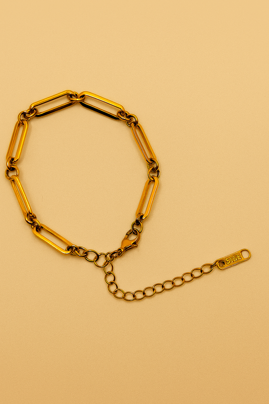Classic Paperclip Link Bracelet – Gold Tone
