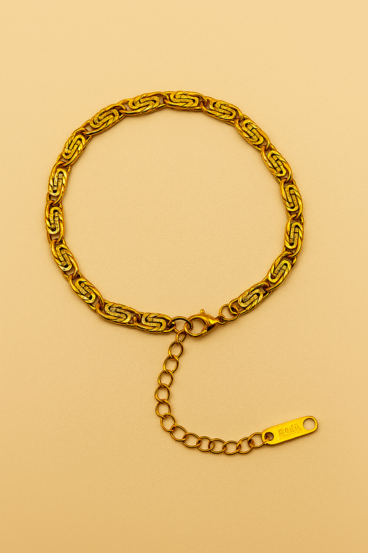 Regal Twist Chain Bracelet – Gold Tone