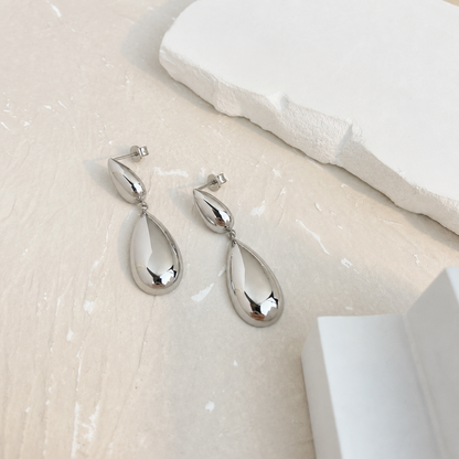 Aurelia Gold Teardrop Drop Earrings