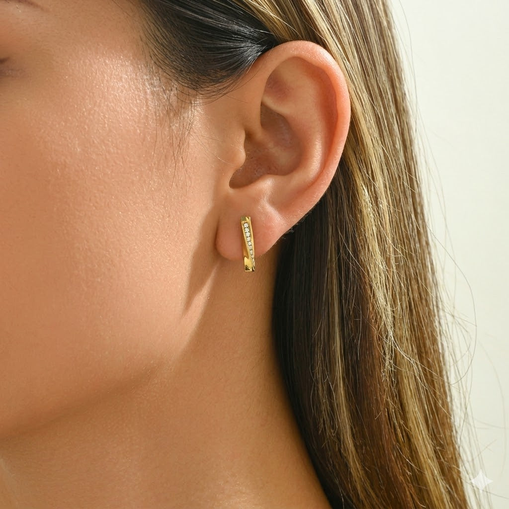 Astra Zircon Bar Pendant Set